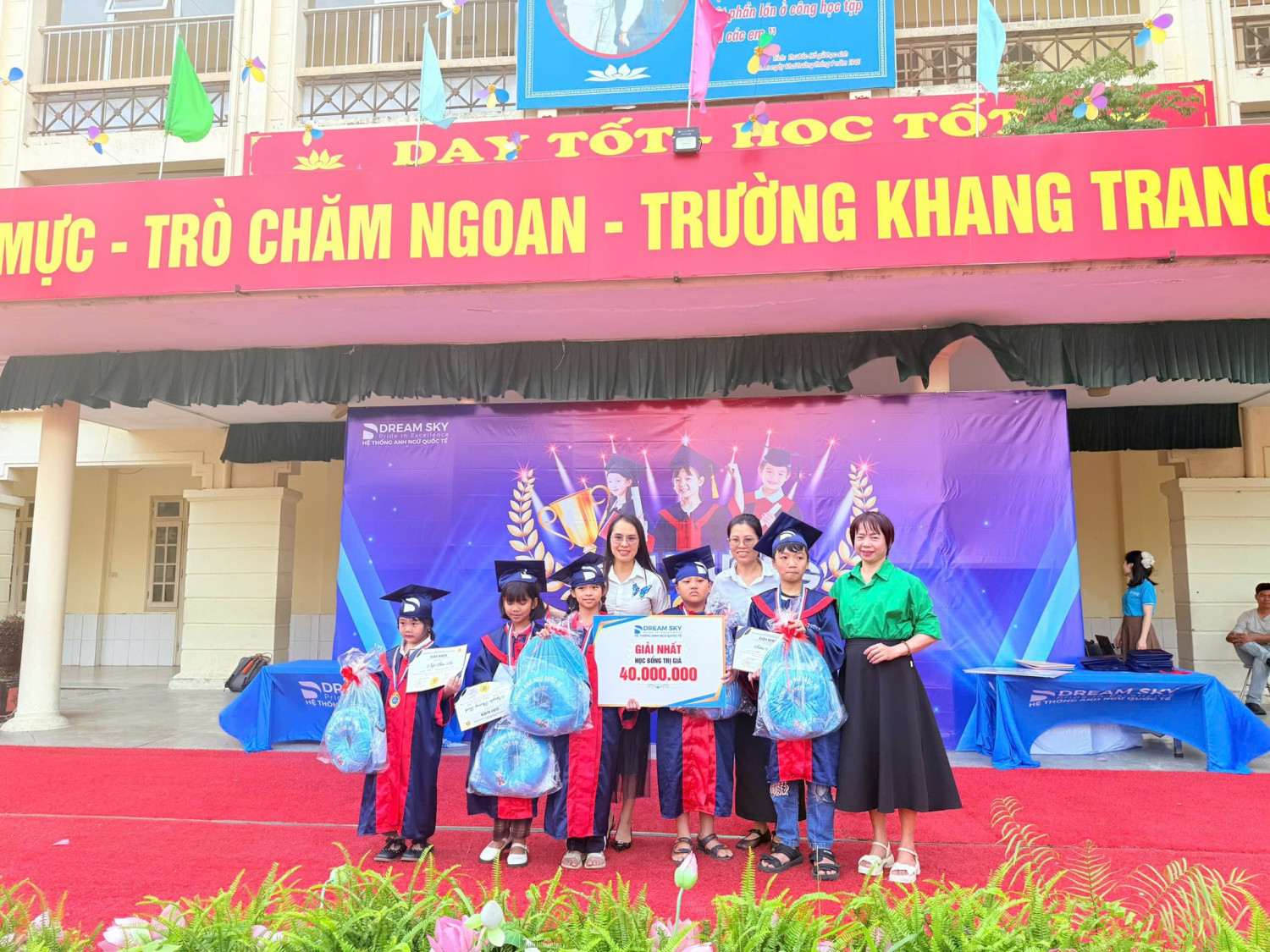 ❤️Trường Tiểu học Đồng Mai I phối hợp cùng Trung tâm Tiếng Anh Dream Sky tổ chức “Đấu trường Tiếng Anh” năm học 2025 - 2026 🌸