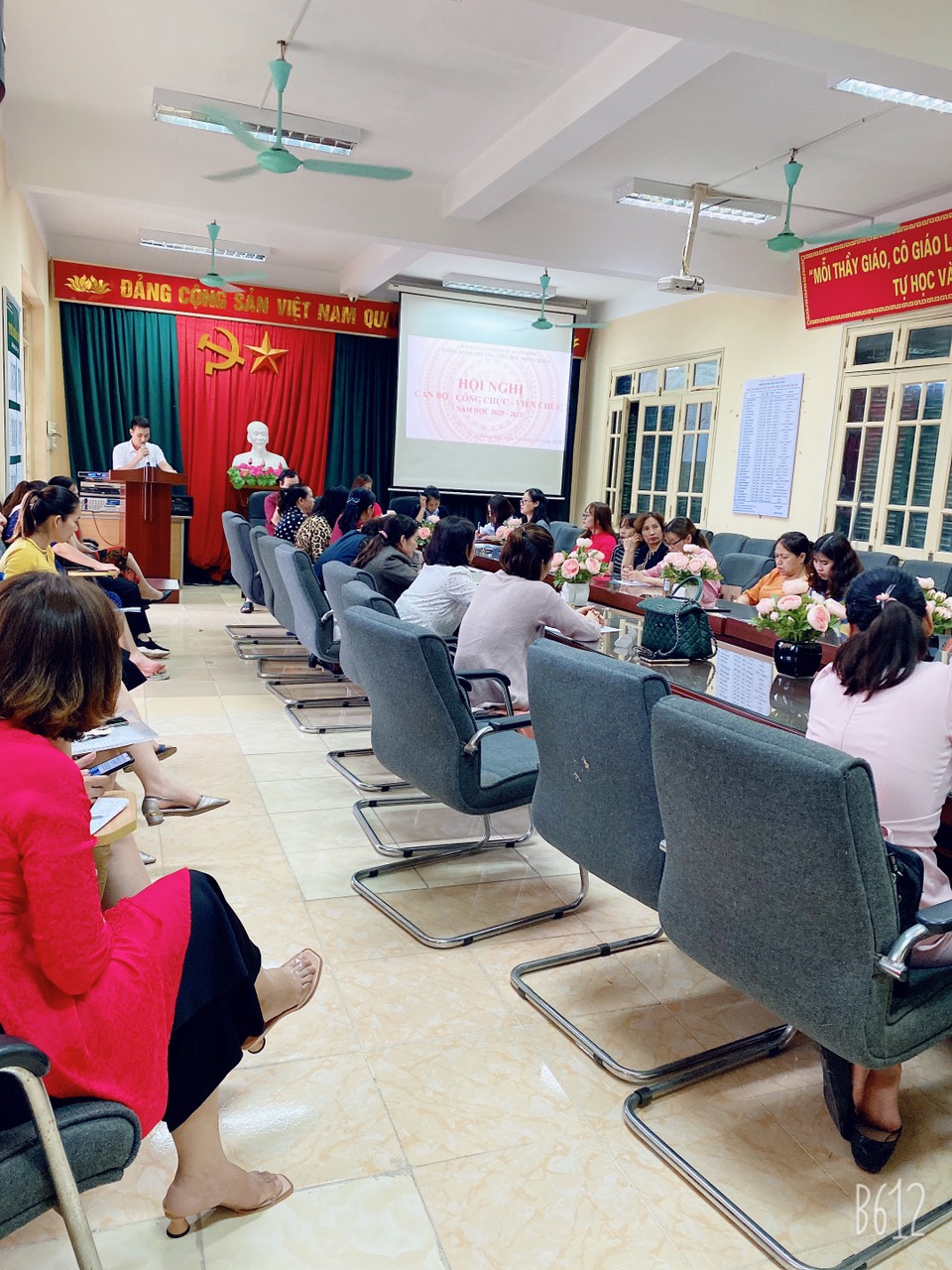 26bed5981a37bf156d07e0f17319e9f4